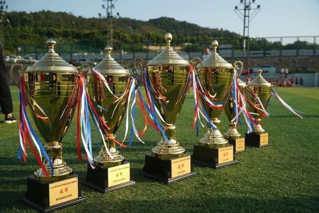 官宣：疆粤交易正式达成 周琦赵睿完成CBA注册